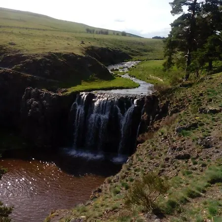 Chez Regine Marcenat (Cantal)